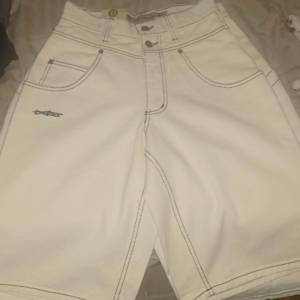 JNCO Cream Jean Shorts with Embroidered Detail